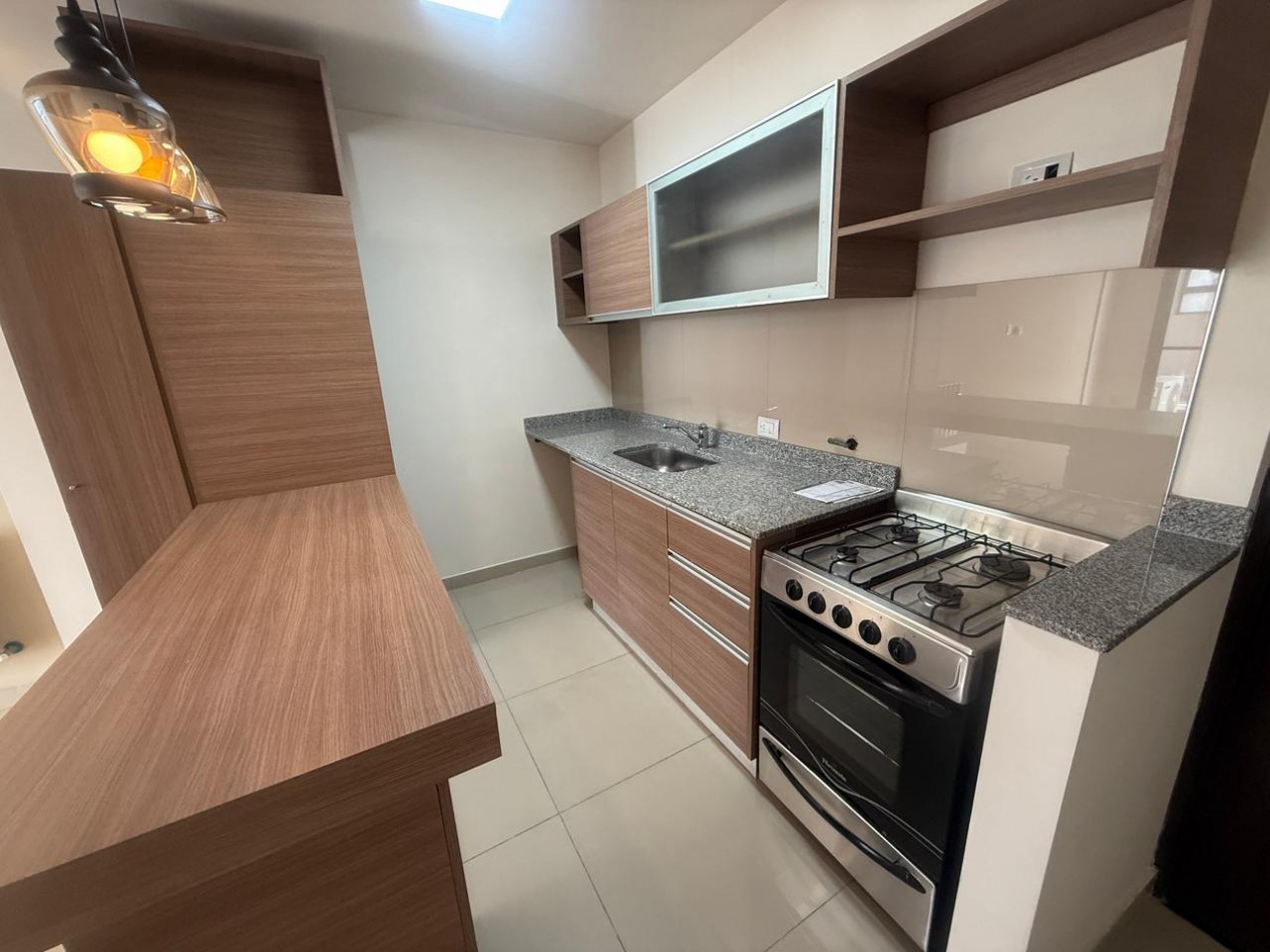 Depto 2 dorm, 2 baños, balcon y cochera