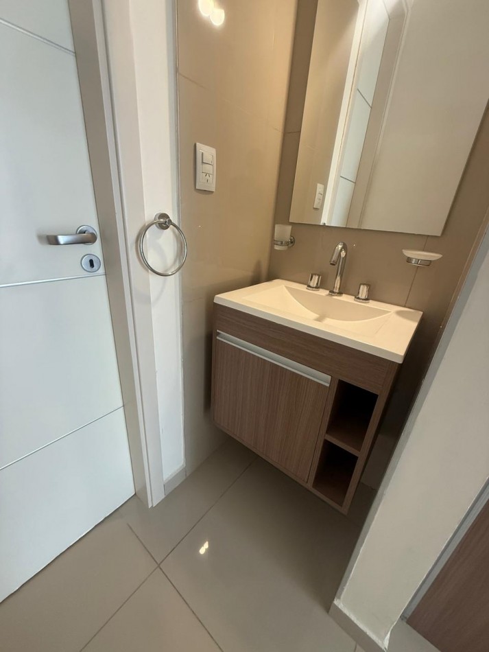 Depto 2 dorm, 2 baños, balcon y cochera