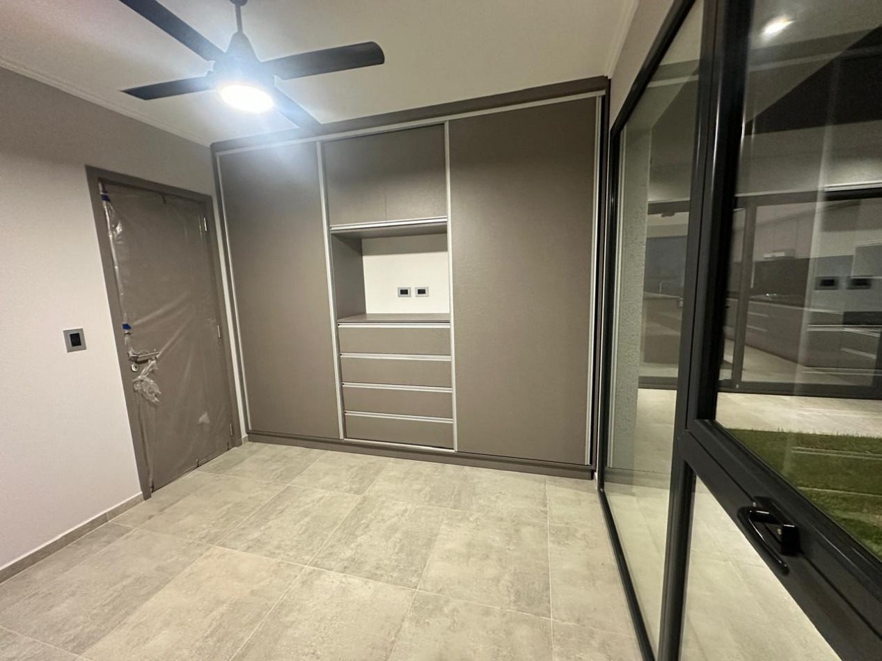 Casa a estrenar, 2 dormitorios, 2 baños. Las Cañitas
