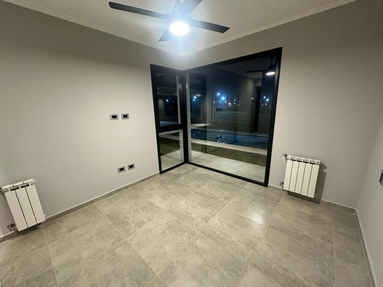 Casa a estrenar, 2 dormitorios, 2 baños. Las Cañitas