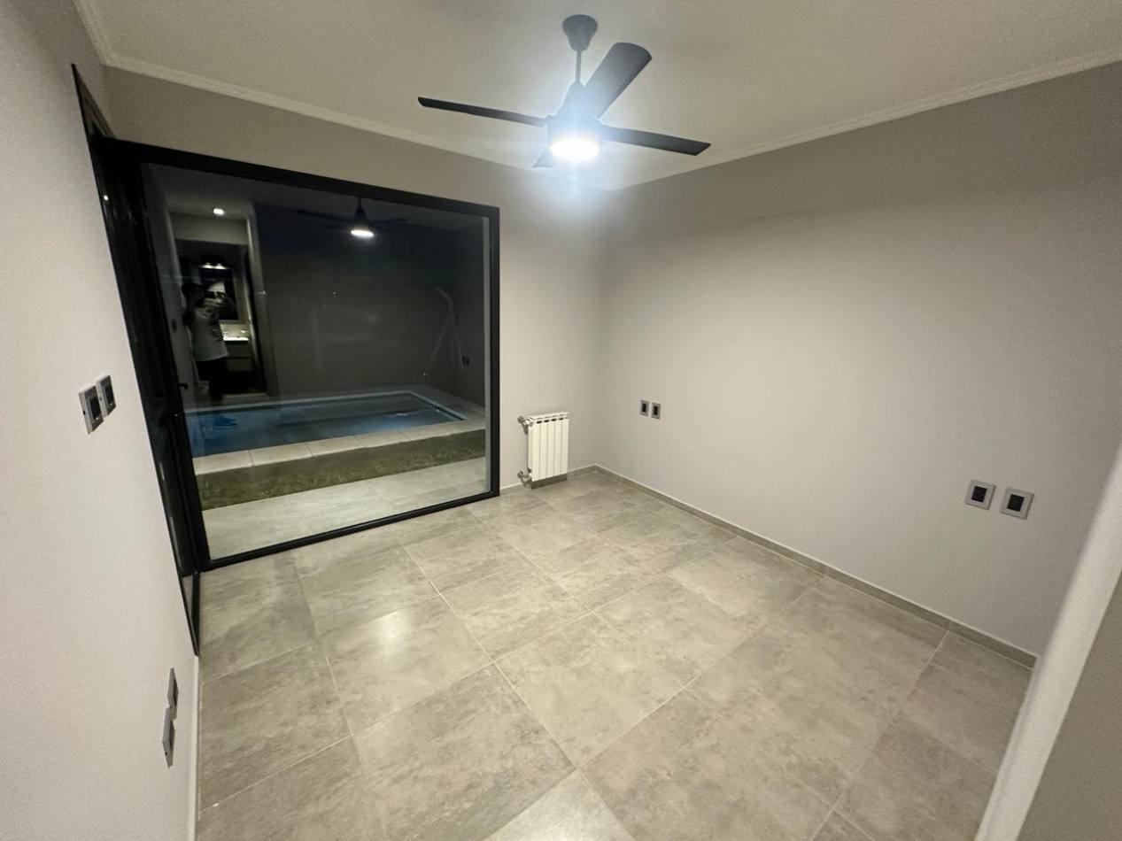 Casa a estrenar, 2 dormitorios, 2 baños. Las Cañitas