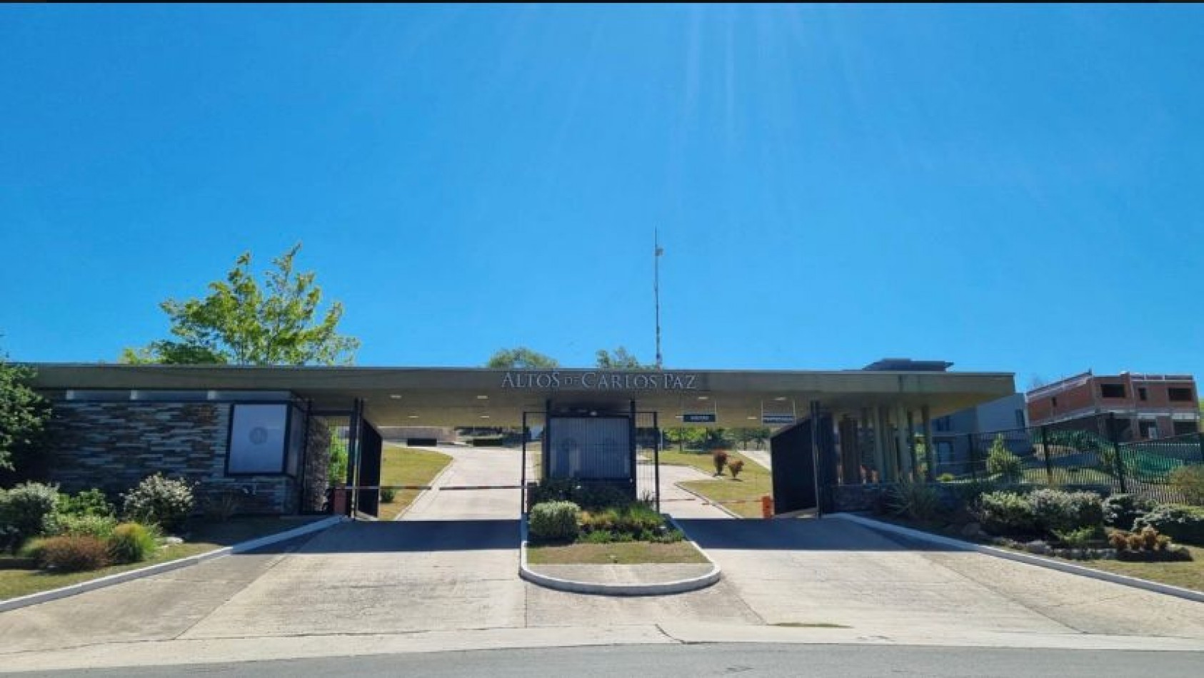 Amplio Lote En Venta,  Altos de Carlos Paz. Excelente entorno natural.