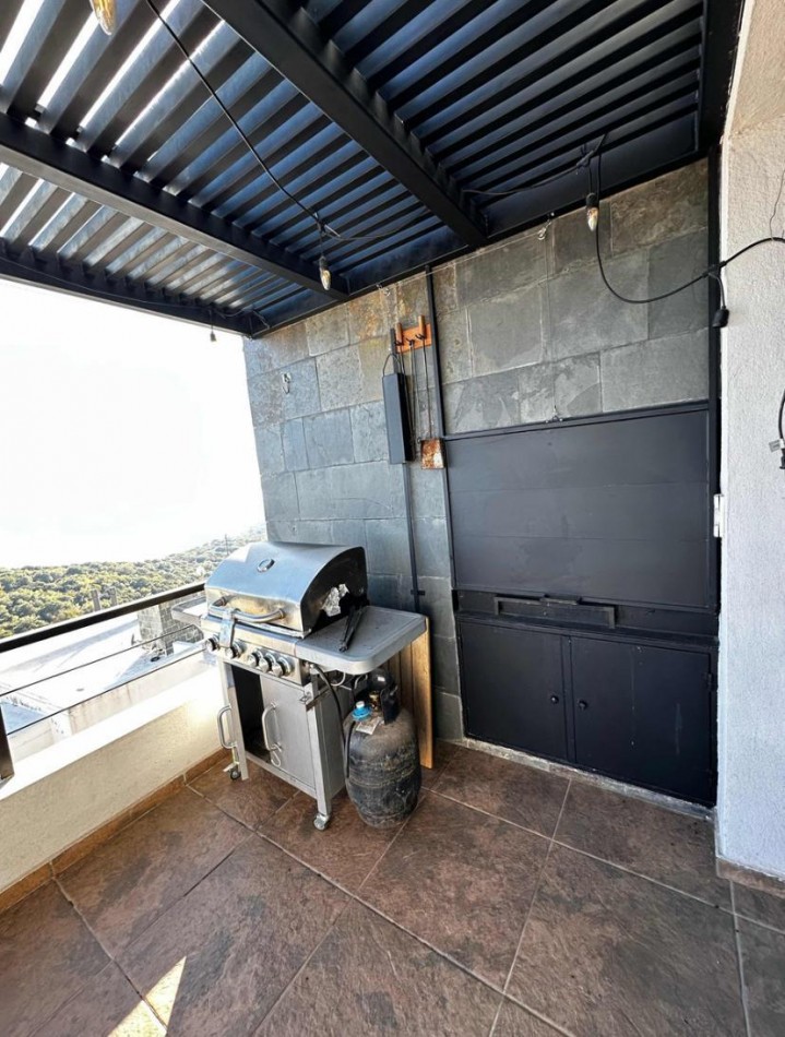 Depto. de Categoria. 2 habitaciones, 2 baños, balcon terraza, cochera y pileta climatizada. 