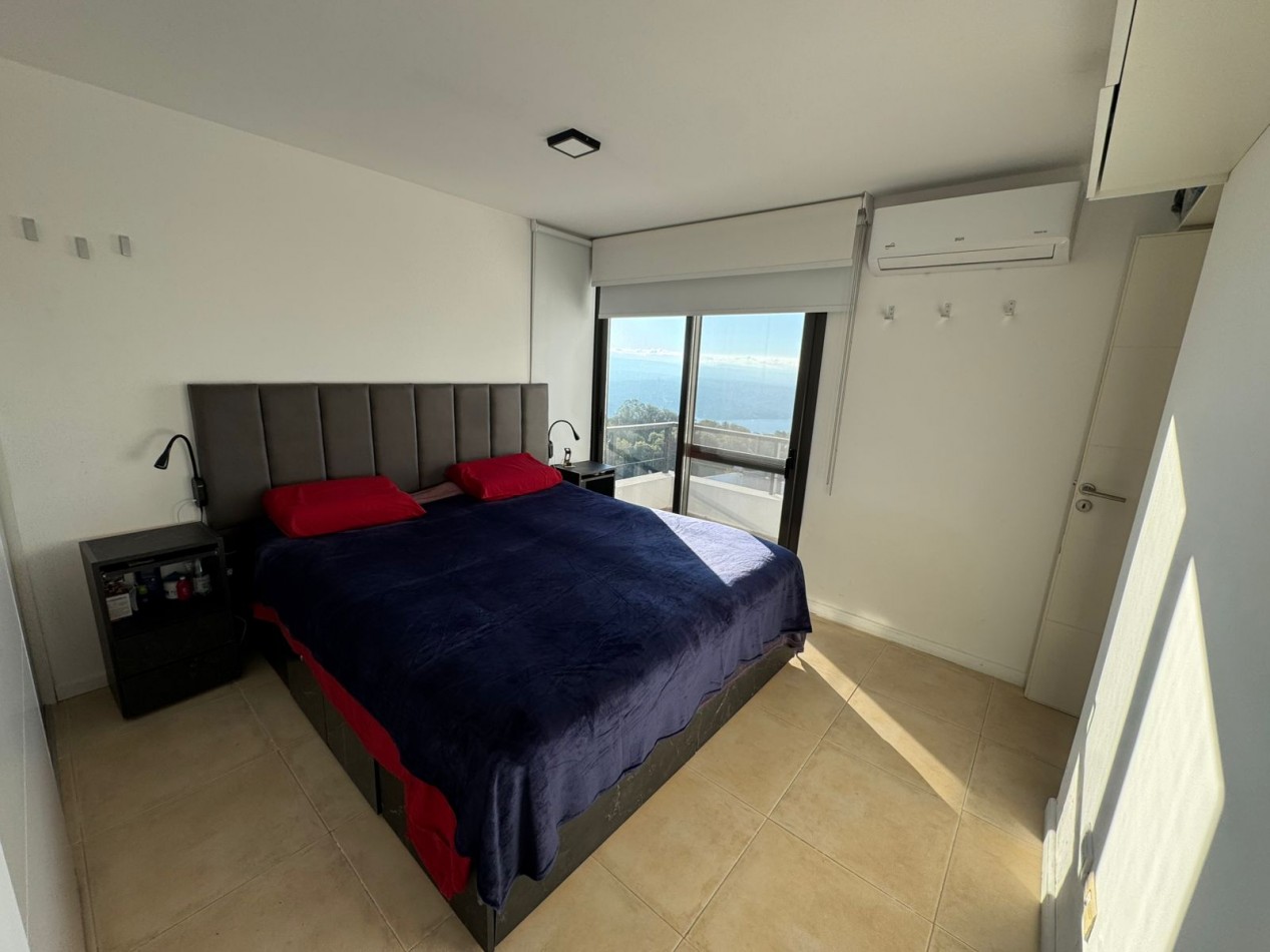 Depto. de Categoria. 2 habitaciones, 2 baños, balcon terraza, cochera y pileta climatizada. 