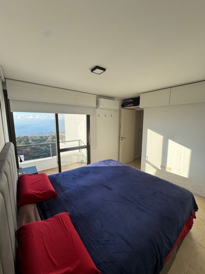 Depto. de Categoria. 2 habitaciones, 2 baños, balcon terraza, cochera y pileta climatizada. 