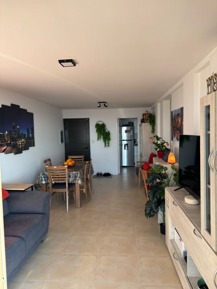 Depto. de Categoria. 2 habitaciones, 2 baños, balcon terraza, cochera y pileta climatizada. 