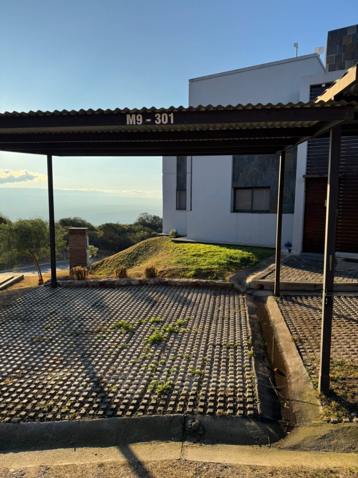 Depto. de Categoria. 2 habitaciones, 2 baños, balcon terraza, cochera y pileta climatizada. 