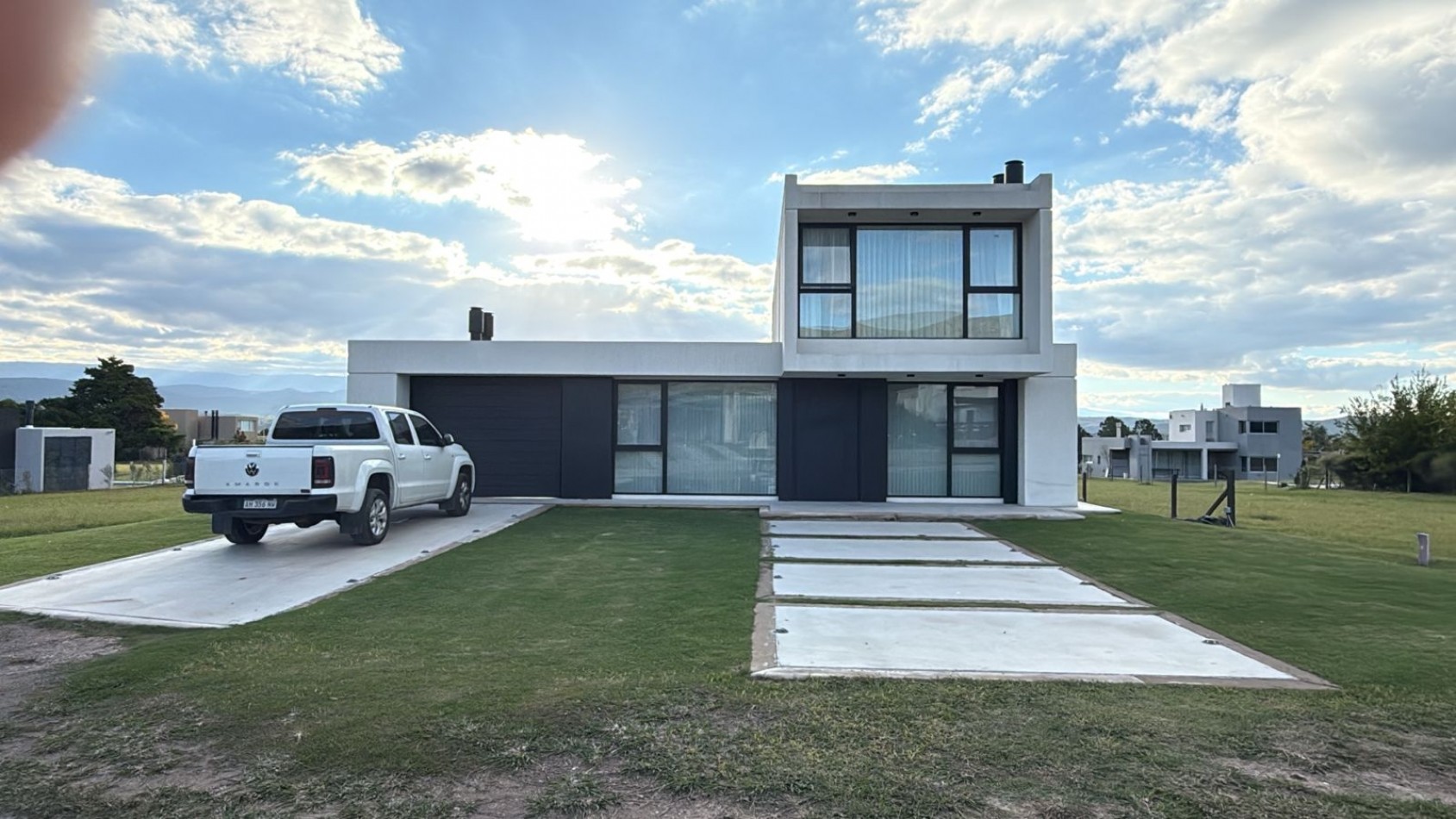 Moderna casa, 3 dormitorios, Carlos Paz Golf