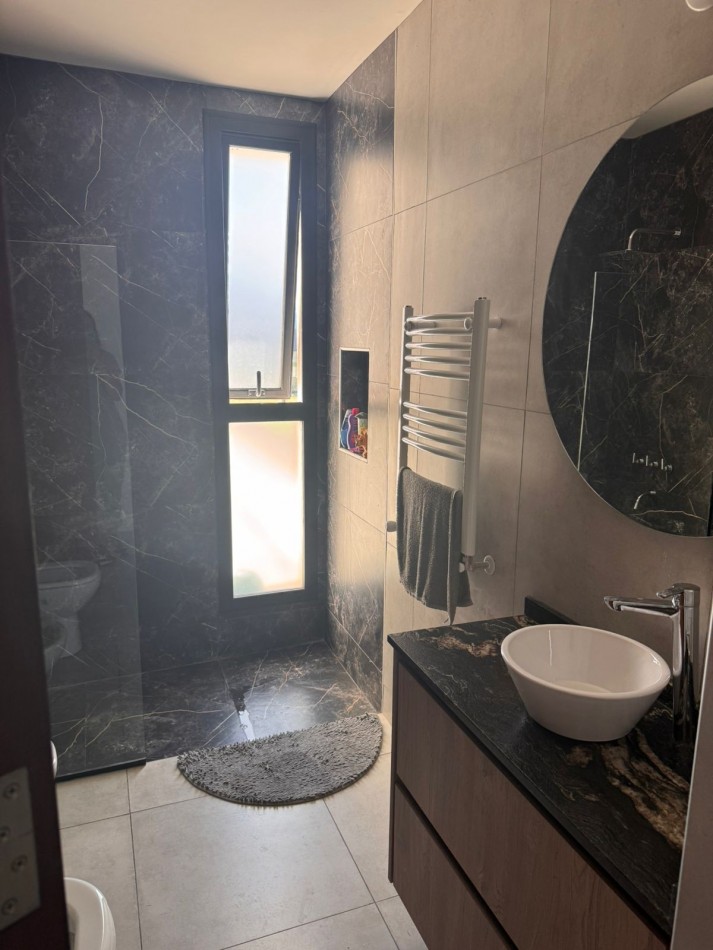 Moderna casa, 3 dormitorios, Carlos Paz Golf