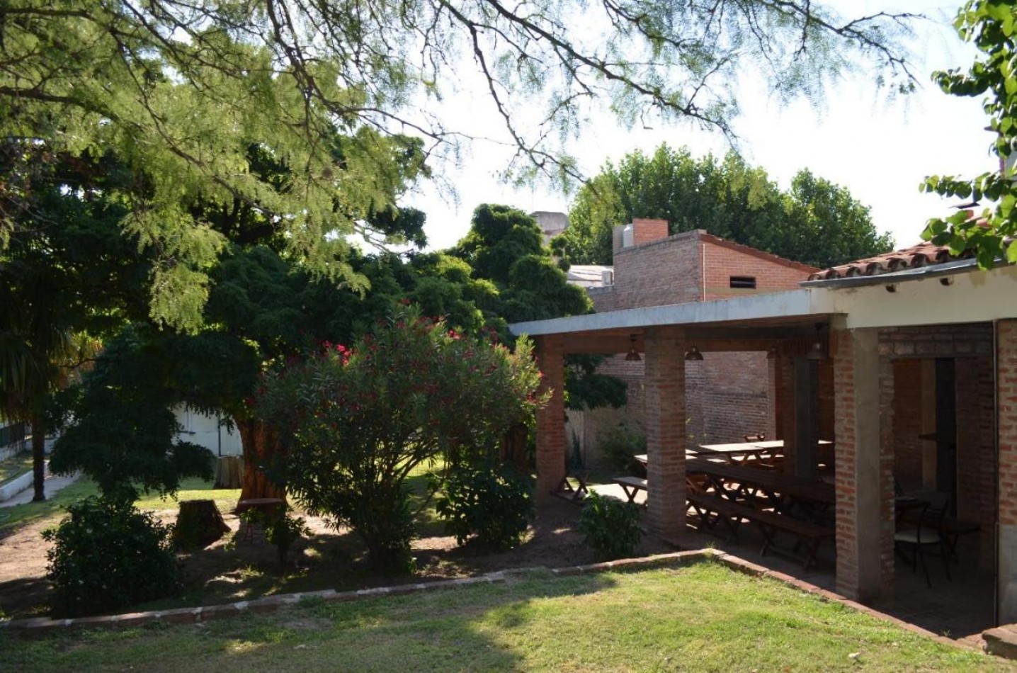 Propiedad en el centro de Mina Clavero, locales y hotel.