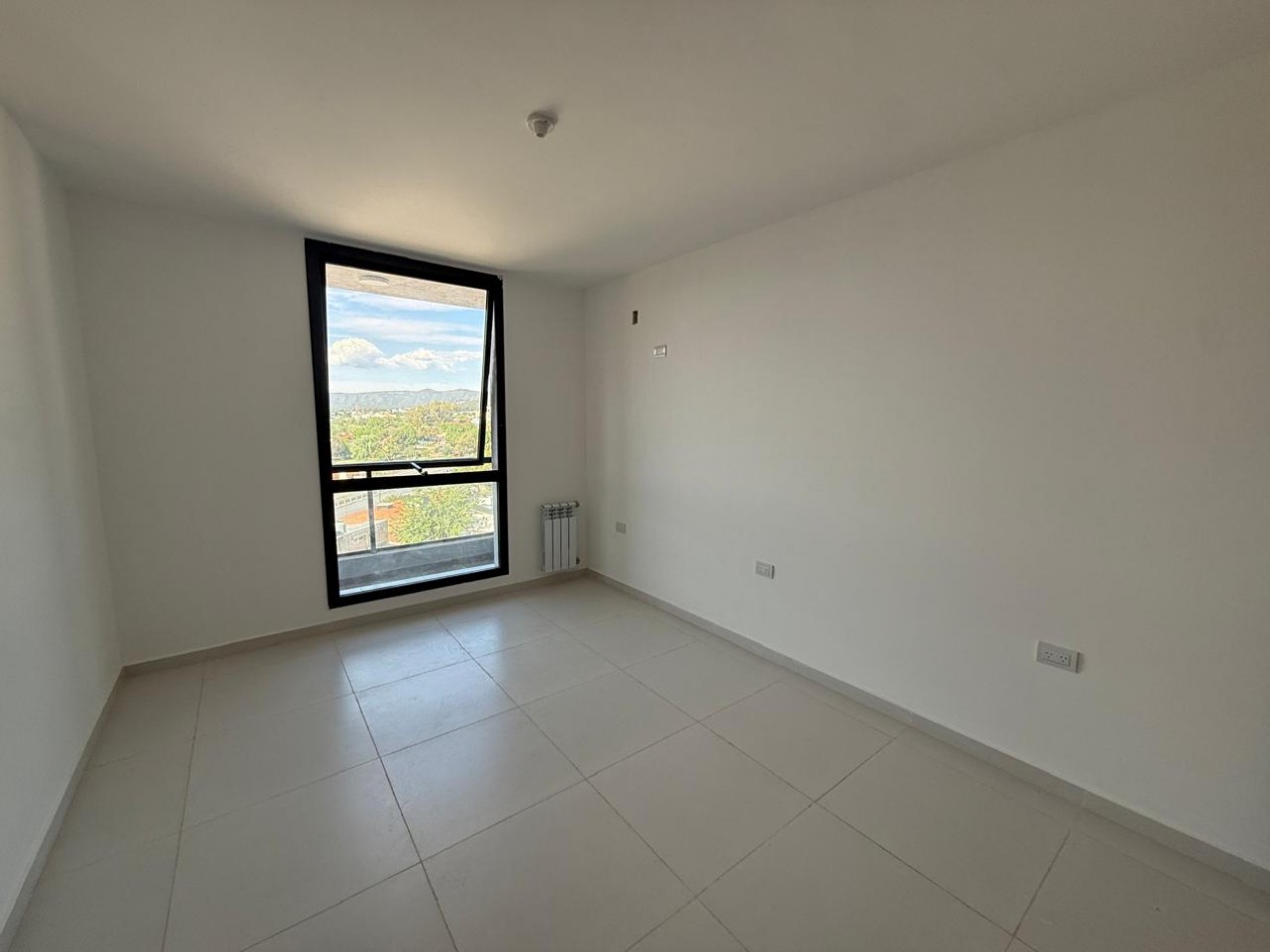 Departamento de 2 dormitorios, con vista al lago