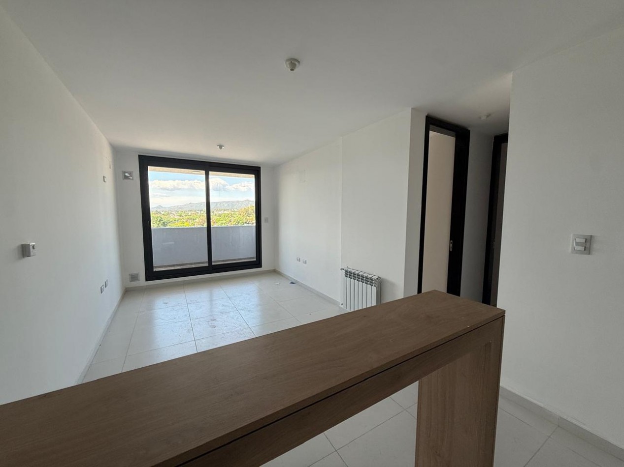 Departamento de 2 dormitorios, con vista al lago