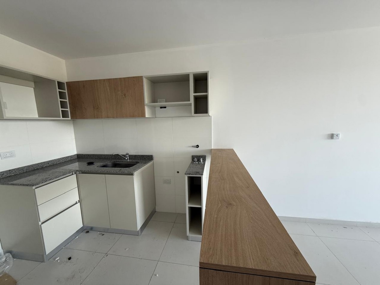 Departamento de 2 dormitorios, con vista al lago