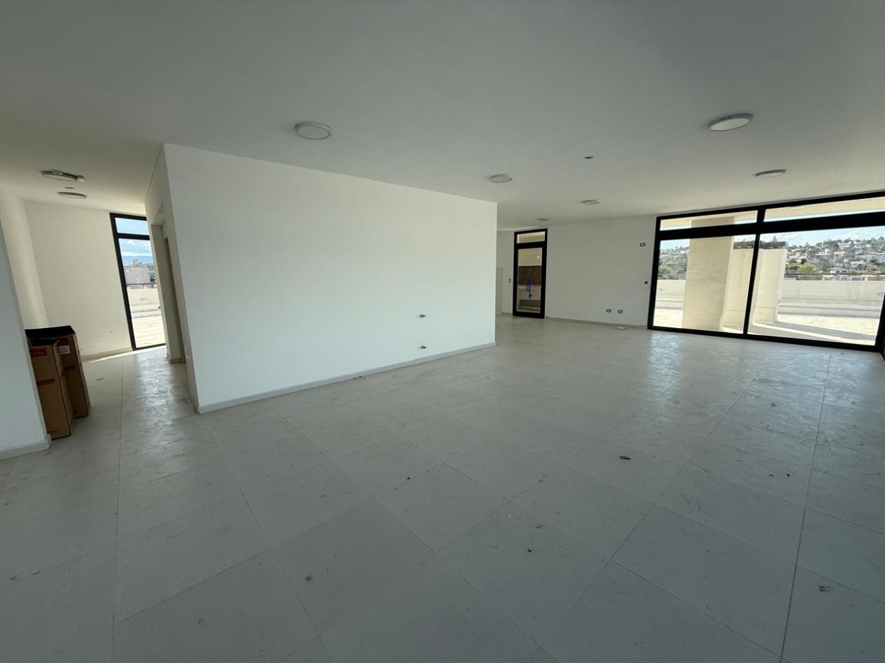 Departamento de 2 dormitorios, con vista al lago