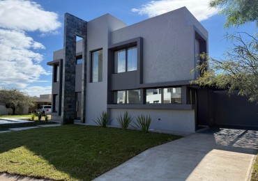Las Cañitas, Casa a estrenar, 2 dormitorios