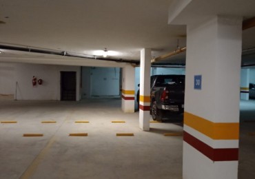 Oportunidad! Cochera en pleno centro. Edificio Cibeles
