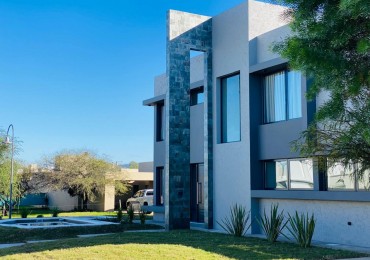 Casa a estrenar en Las Cañitas Malagueño